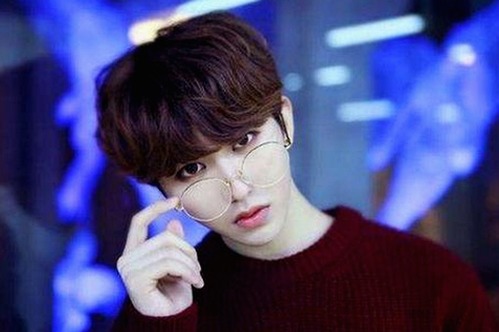 小巧🐥伸女生🍑🍑里姿势官方版：最新动态与推荐指南