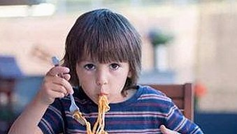日批视频引发关注：从红桃视频官方版到91破解版官方版的变化与发展