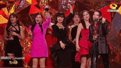小🐔🐔伸进🈲🔞🔞官方版：最新官方资源全解析